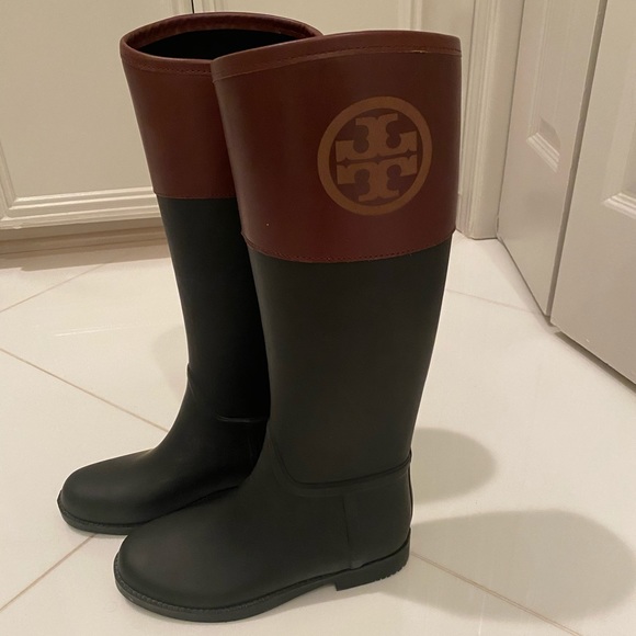 Tory Burch rain boots - Picture 2 of 8